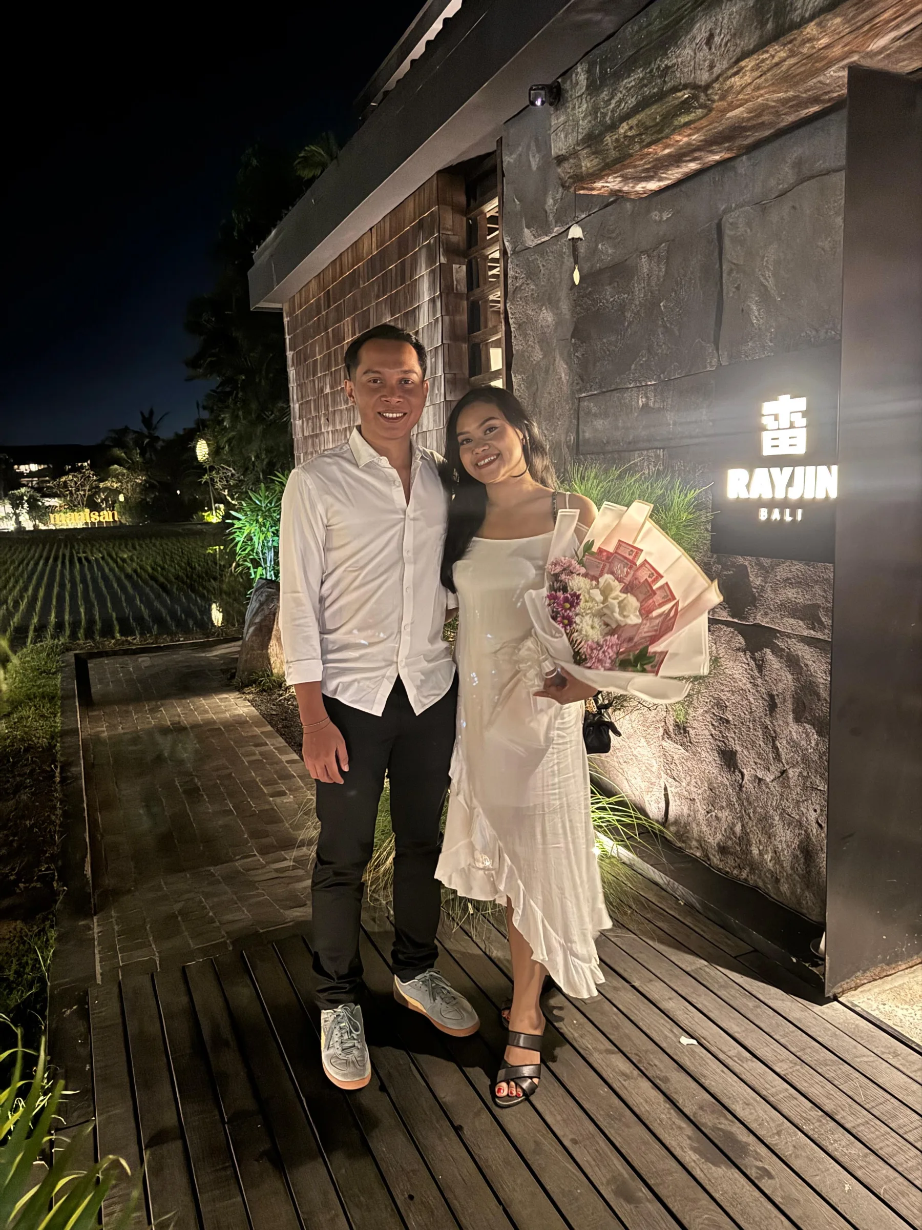 Foto prewedding Jun dan Intan ke-31